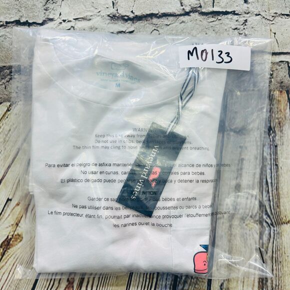 Vineyard Vines Shirt Mens Medium White Class of 2019 Whale‎ Logo Crew T-shirt - Picture 10 of 10